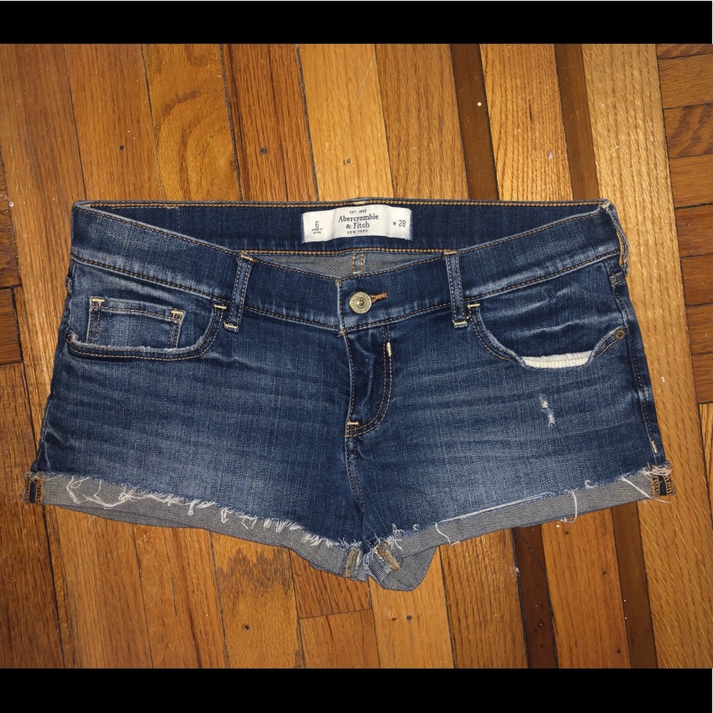Low waisted denim shorts